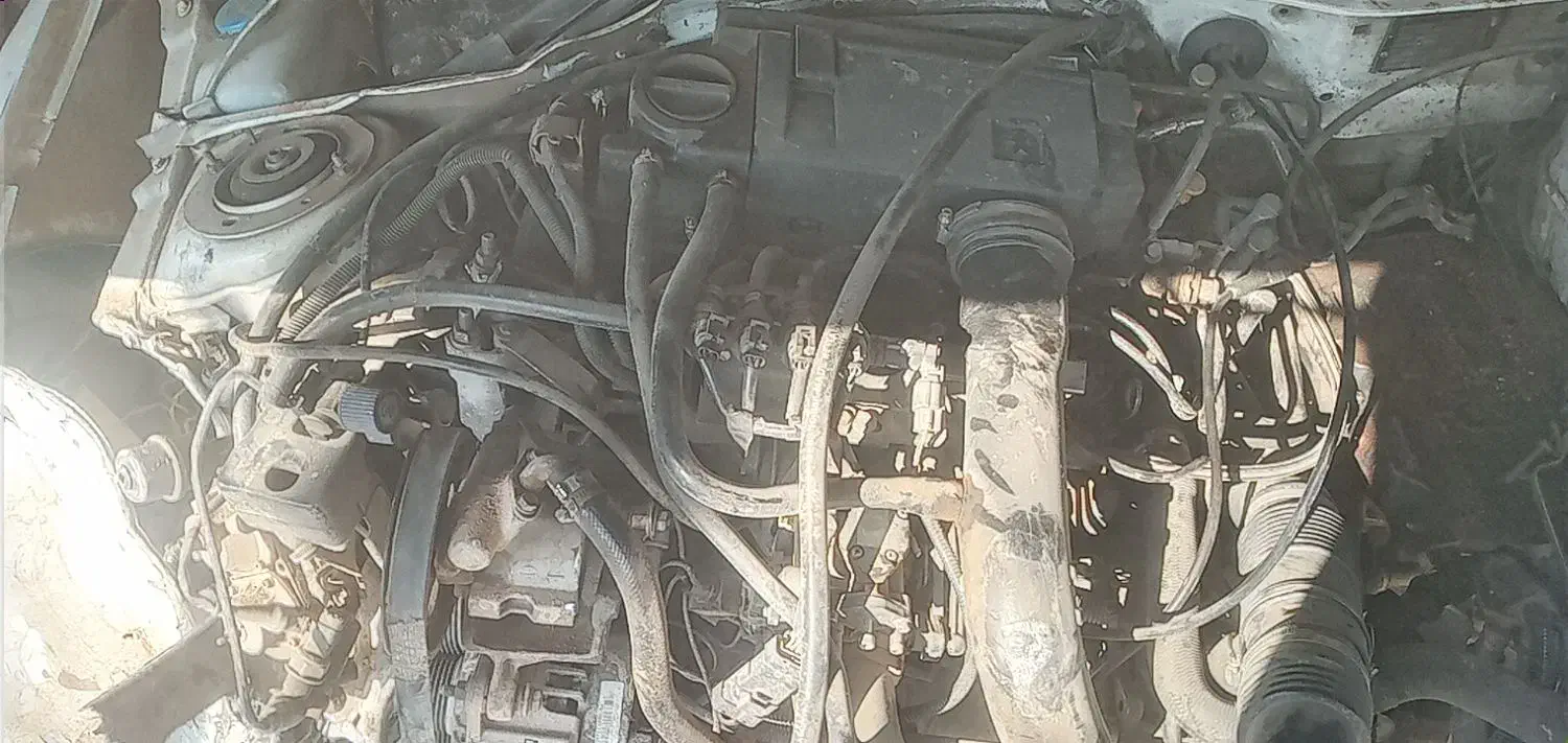 تصادفی پژو پارس|خودرو سواری و وانت|تهران, خلیج فارس|دیوار