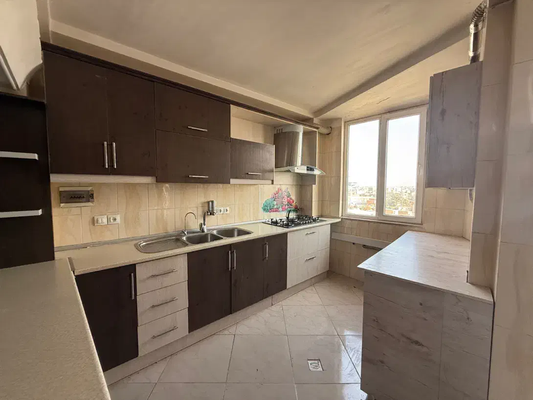 ۷۶ متر ۲ خواب  میدون مادر اسانسور  انباری داره|فروش آپارتمان|گرمسار, |دیوار