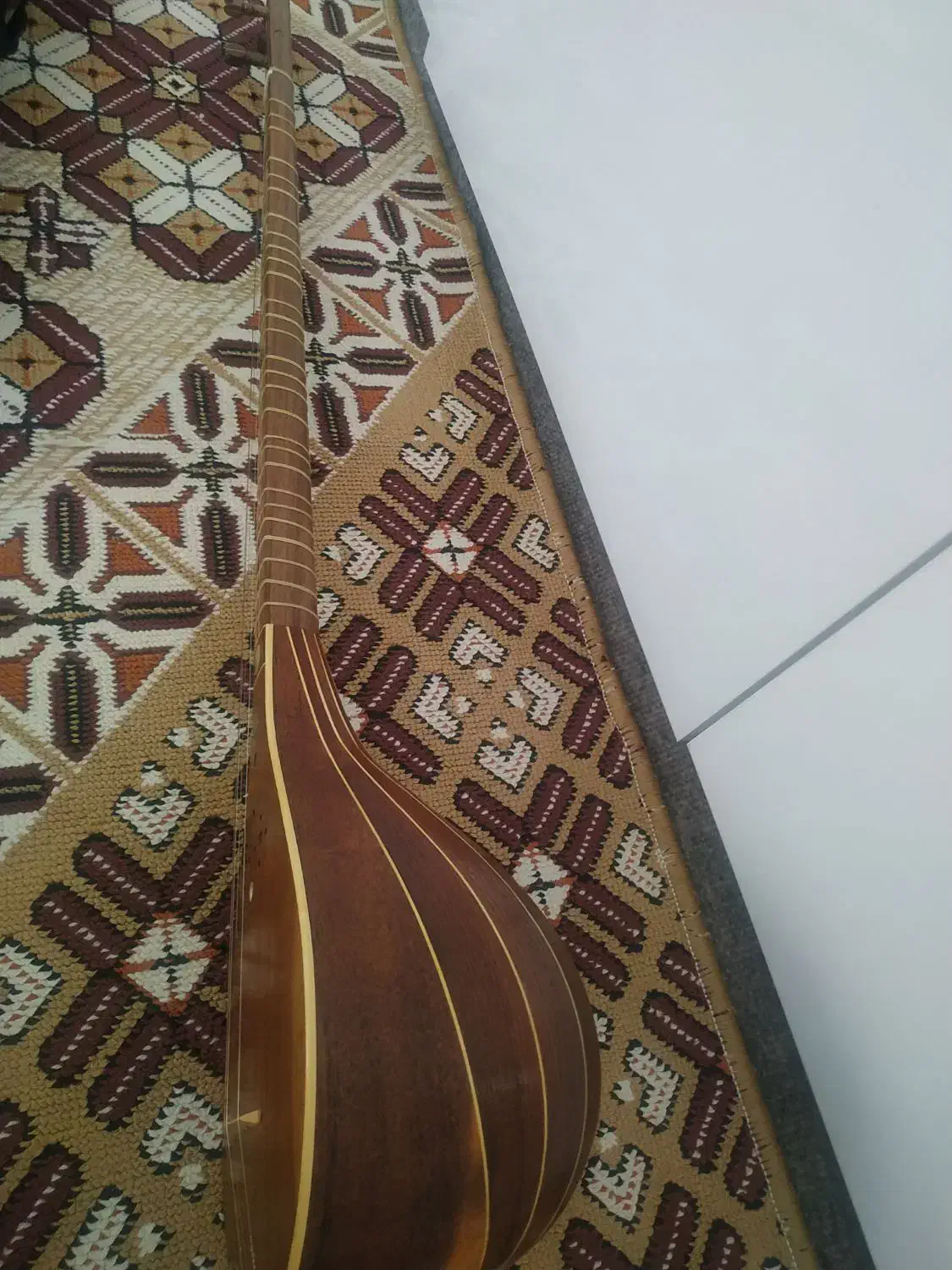 سه تار|سازهای سنتی|مریوان, |دیوار