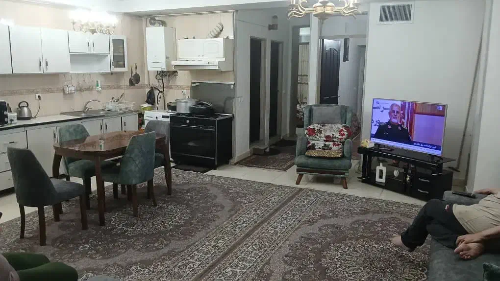 دو اتاق خواب حال و پذیرایی و آشپزخونه|فروش آپارتمان|محمدشهر, عباس آباد|دیوار