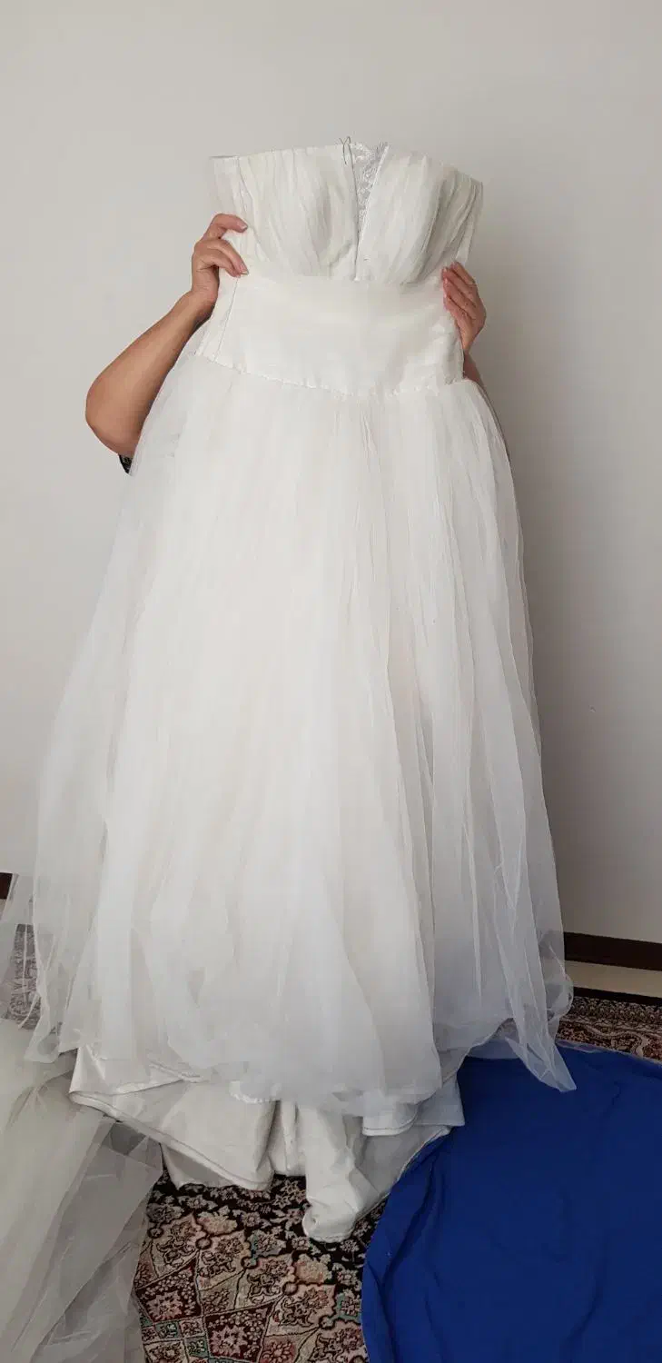 لباس مجلسی و عروس|لباس|فردیس, نگارستان|دیوار