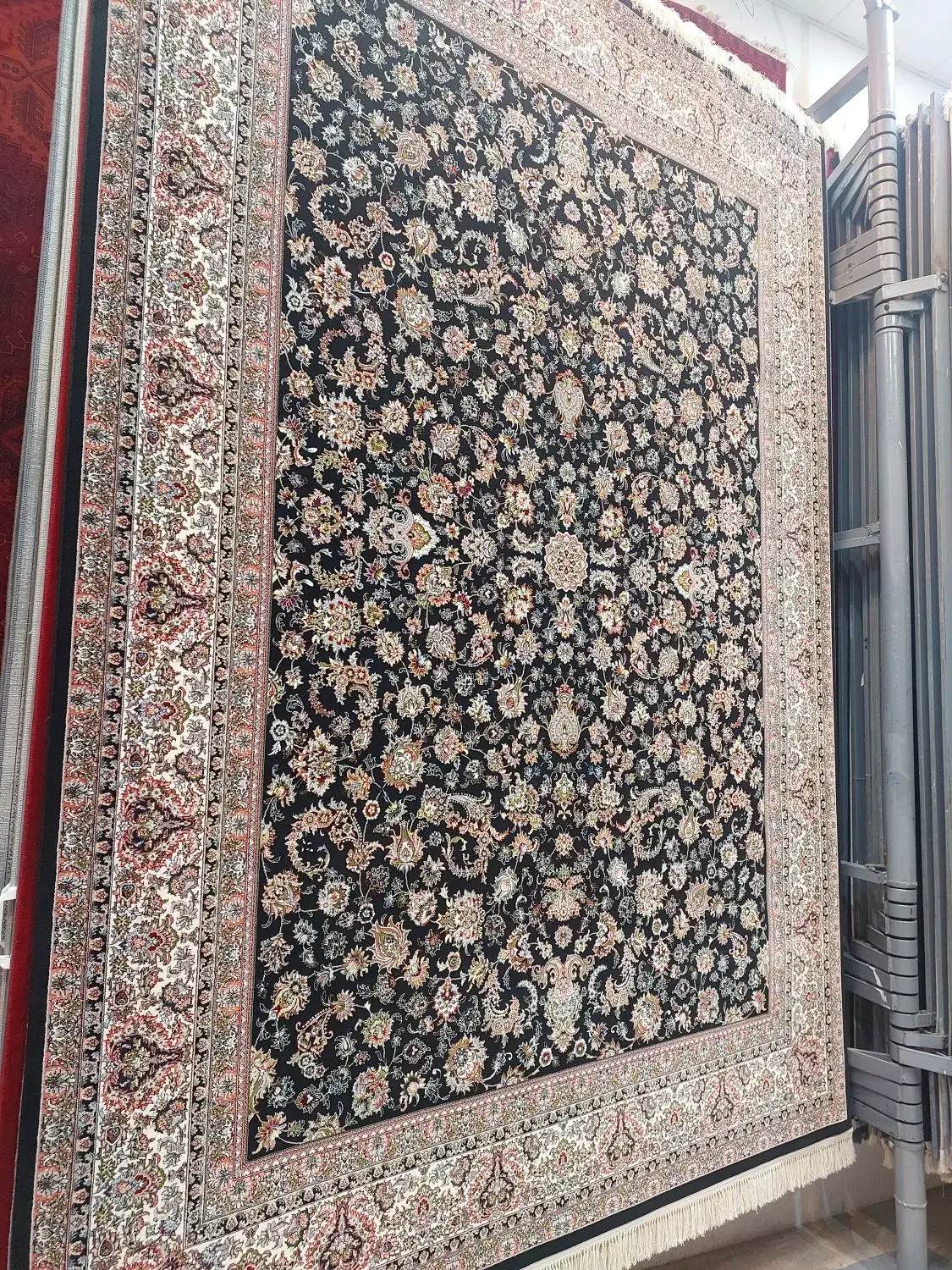 قالی ۹ متری شقایق خاکستری ۷۰۰ اکرولیک اصلی|فرش|مشهد, امیر|دیوار