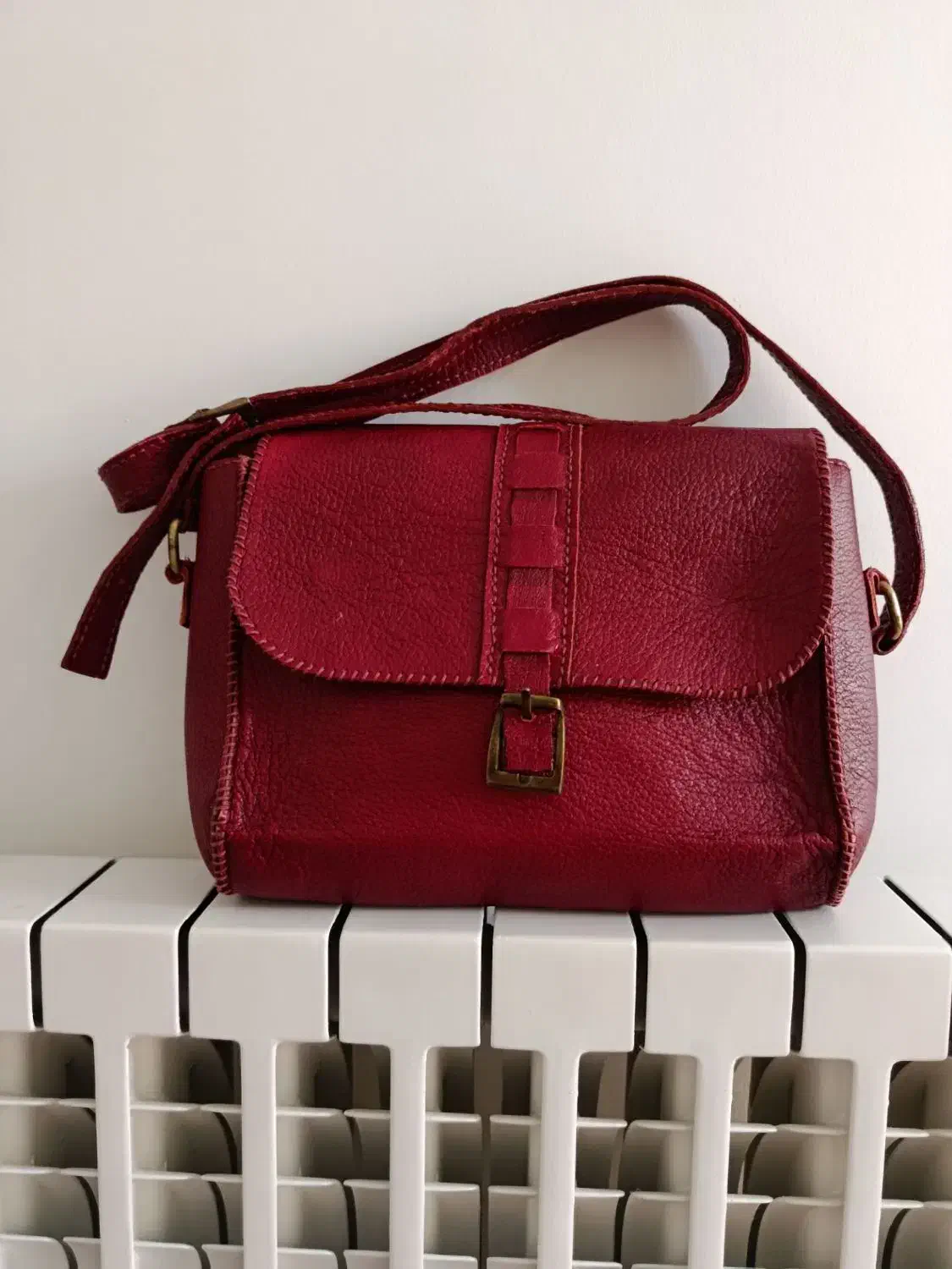 کیف چرمی|کیف، کفش، کمربند|اشتهارد, |دیوار