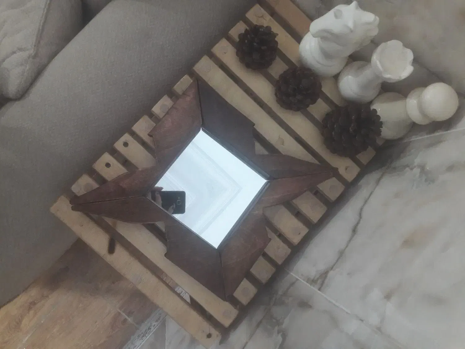 آینه چوبی|آینه|گلستان (تهران), |دیوار