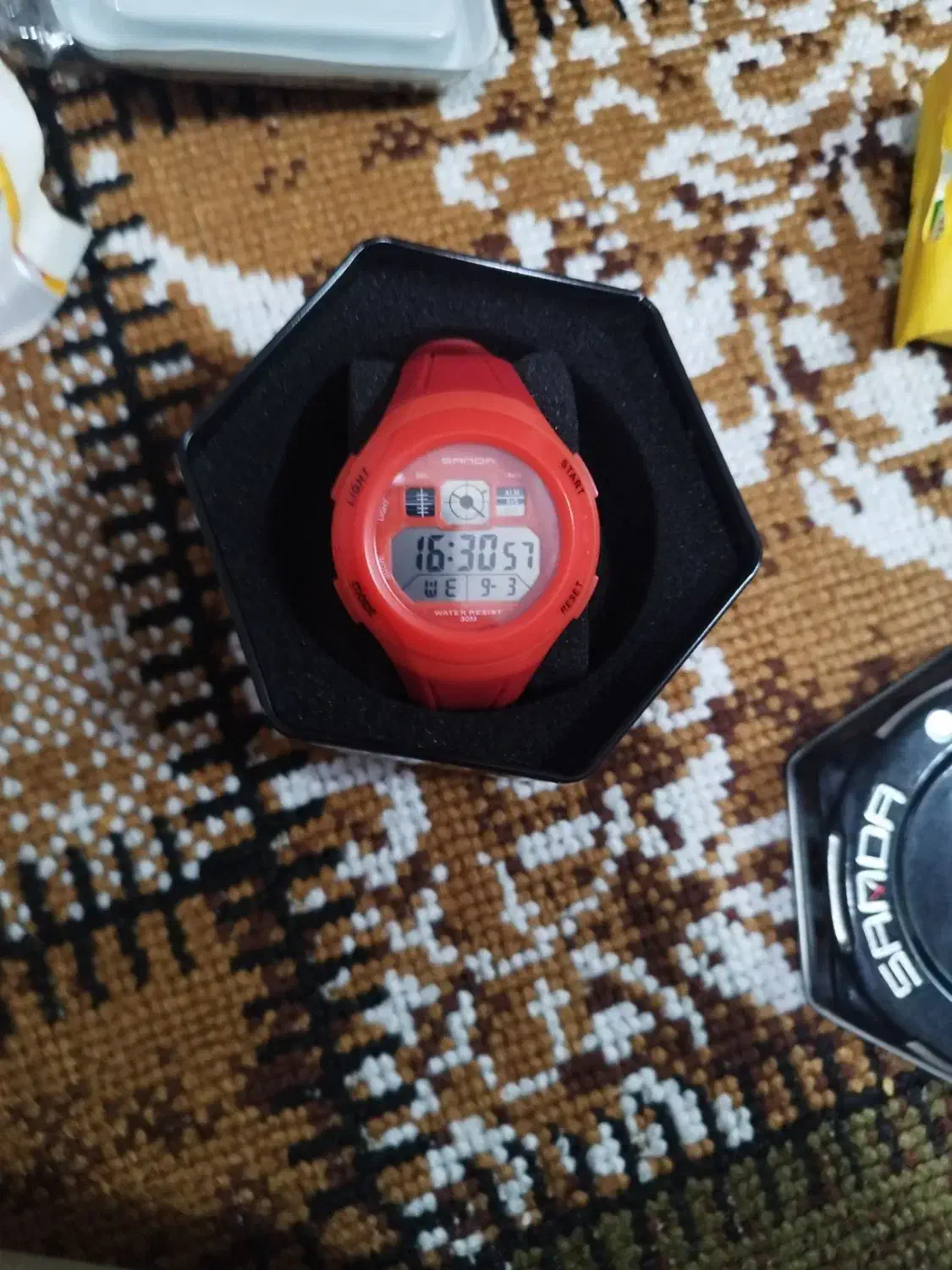 ساعت مچی ساندا|ساعت|فردیس, خیام غربی|دیوار