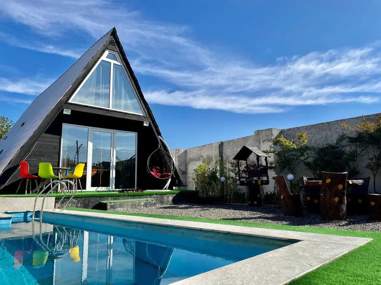 اجاره کلبه با استخر ۲ خواب در رامسر|اجارهٔ کوتاهمدت ویلا و باغ|رامسر, |دیوار