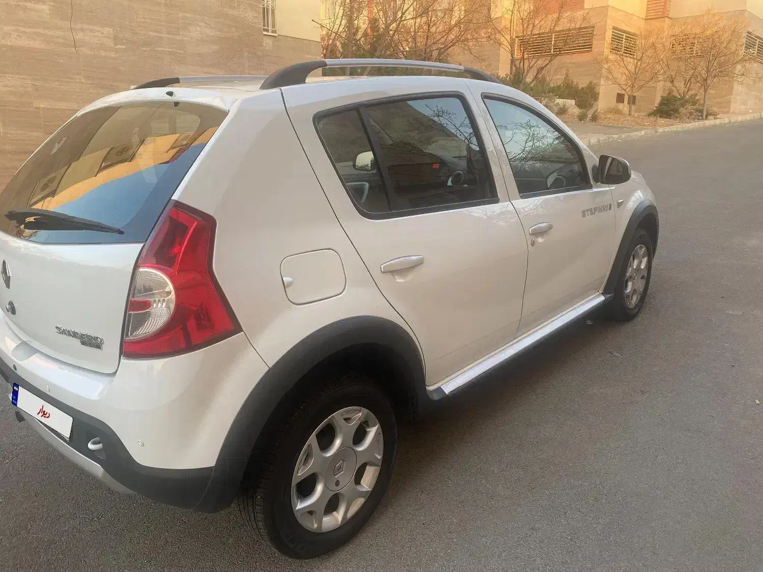 فروش رنو ساندرو استپ وی 97|خودرو سواری و وانت|تهران, شهرک دانشگاه شریف|دیوار