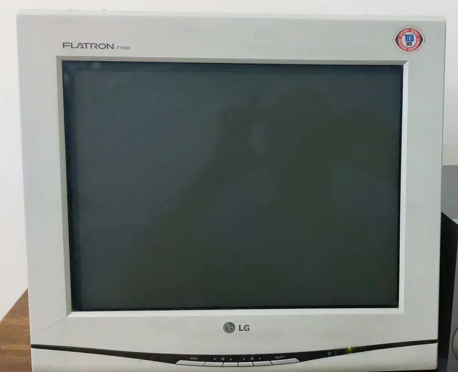 مانیتور LG سری لبخند Flatron|قطعات و لوازم جانبی رایانه|کرمان, |دیوار