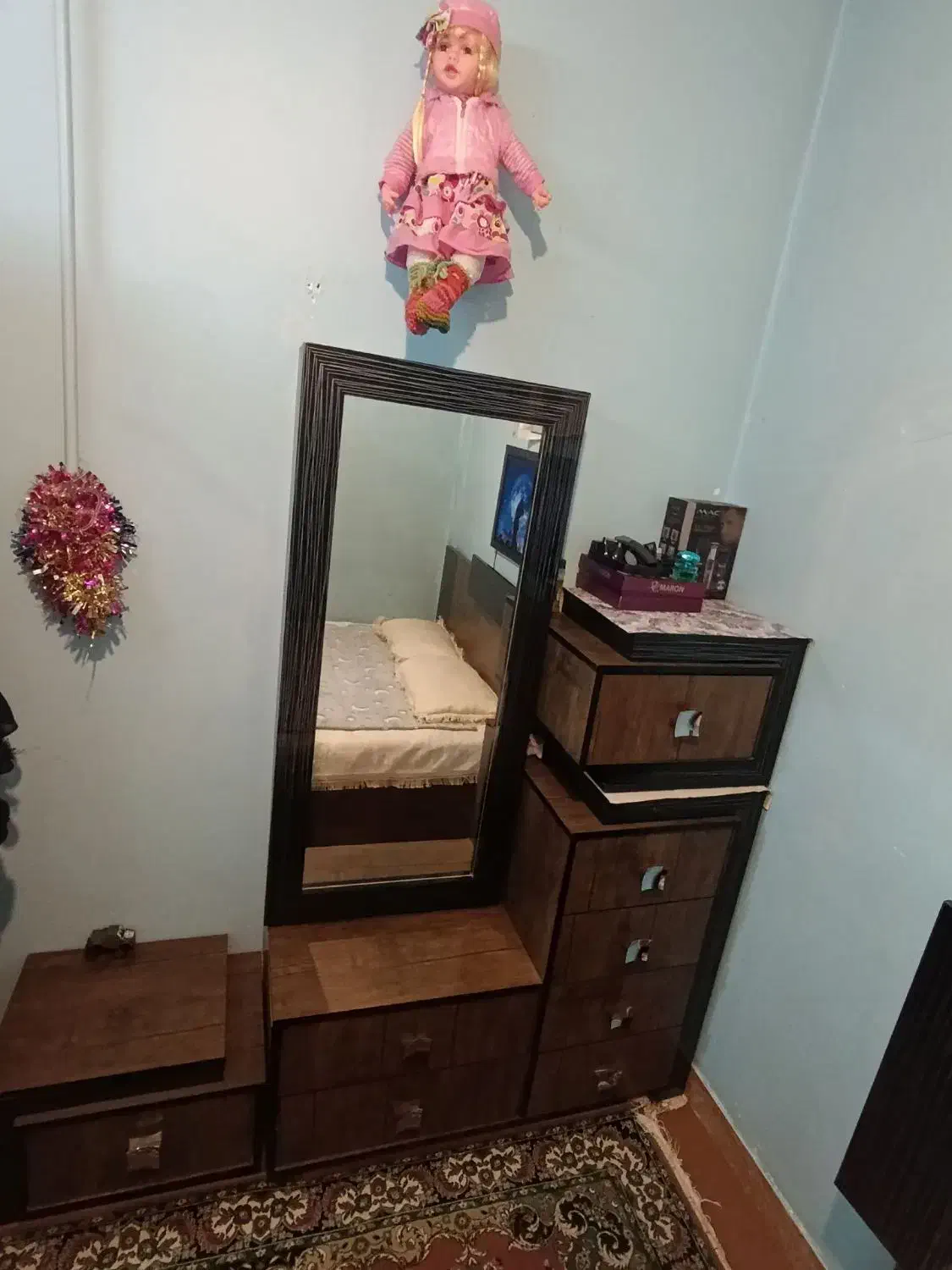 تخت دونفره بدون تشک|تخت و سرویس خواب|باسمنج, |دیوار