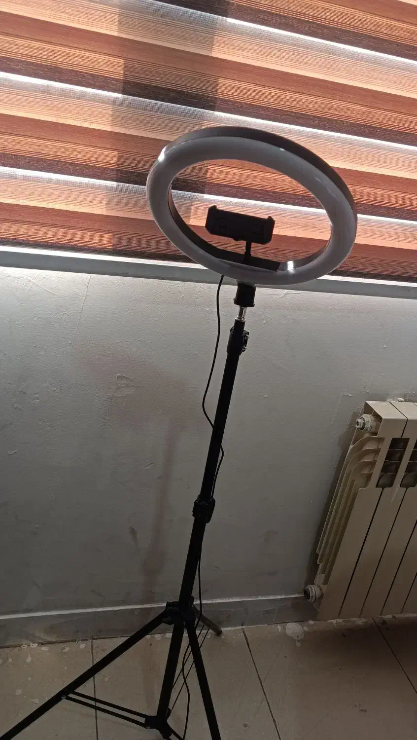 رینگ لایت مدل for living|لوازم جانبی موبایل و تبلت|پرند, فاز ۲|دیوار