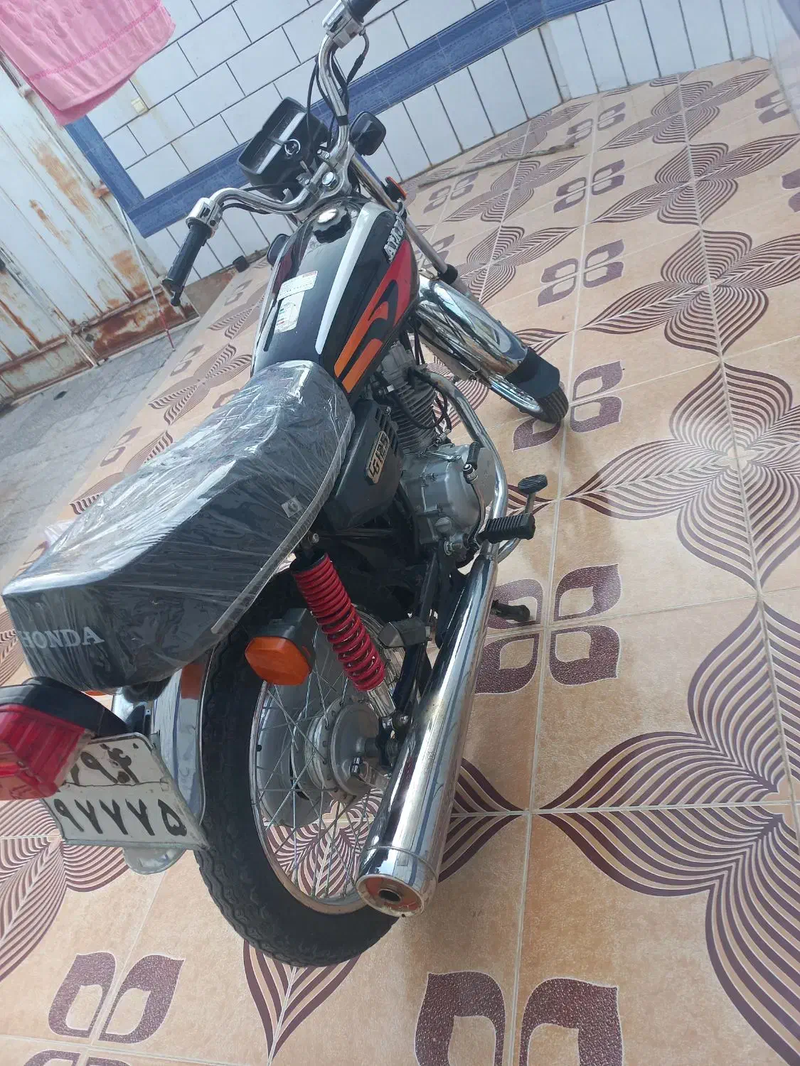 موتورسیکلت مدل ۱۳۹۳ زیر پا عالی|موتورسیکلت|شیراز, بوتان گاز|دیوار