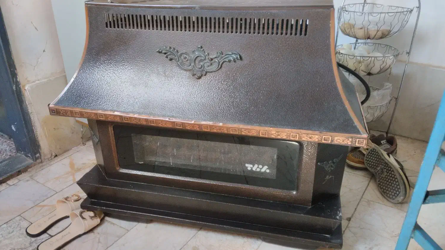 بخاری بزرگ شومینه سالم|بخاری، هیتر، شومینه|قرچک, شهرک گلها|دیوار