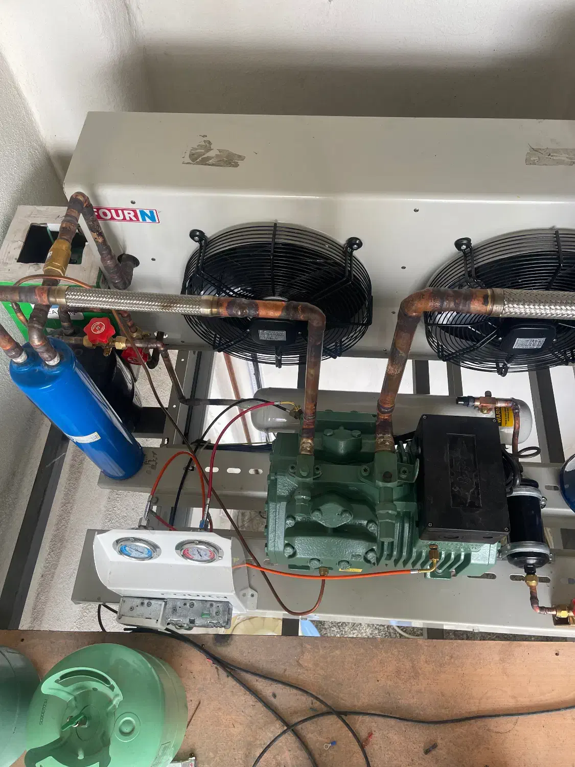 سردخانه چیلر تونل انجماد ایس بانک|ماشین‌آلات صنعتی|ارومیه, |دیوار