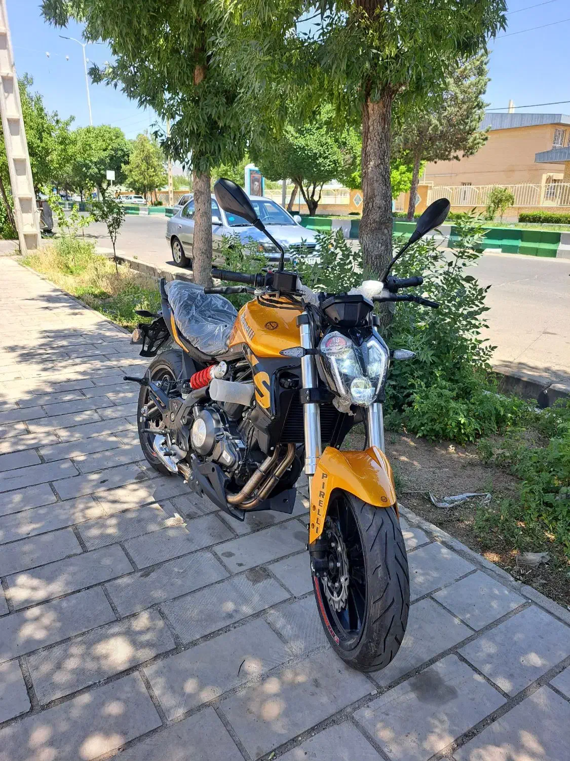 بنلی جفت سیلندر|موتورسیکلت|ابهر, |دیوار