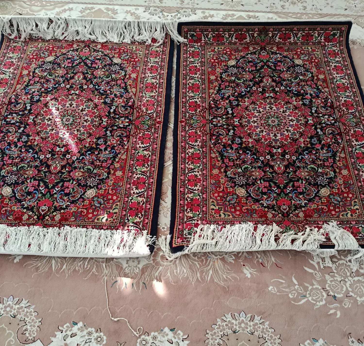 جفت فرش دستبافت گل ابریشم بیجار با ابعاد155 در 110|فرش|خزل, |دیوار