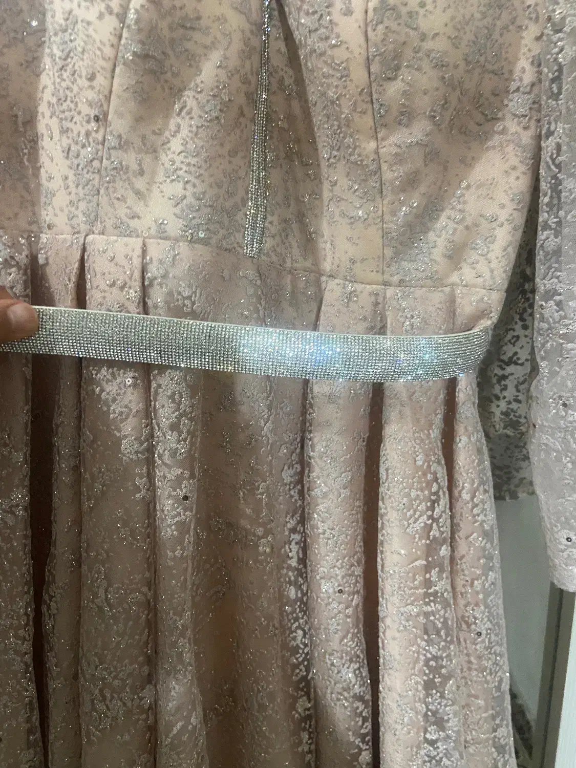 لباس مجلسی|لباس|نگین شهر, |دیوار