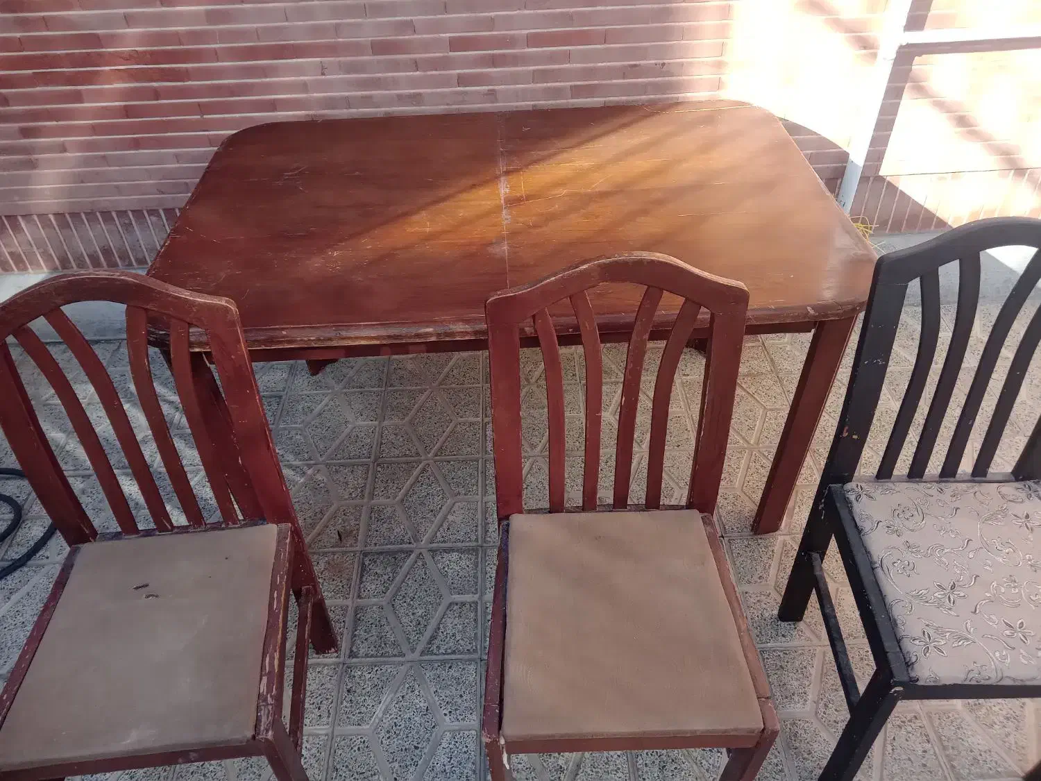 میز و صندلی چوبی اصل|میز و صندلی غذاخوری|کرمانشاه, |دیوار