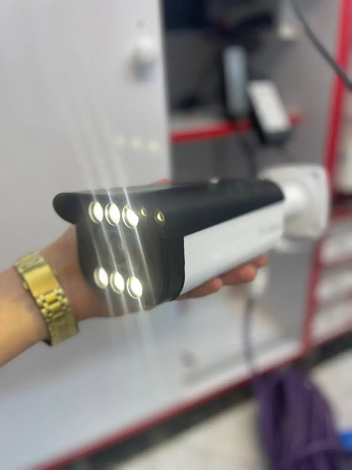 نصب و فروش انواع دوربین های مداربسته ودزدگیر اماکن|دوربین مداربسته|ورامین, ورامین|دیوار