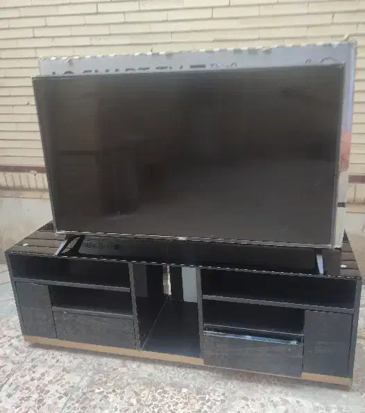 تلویزیون ال جی 49 اینج|تلویزیون و پروژکتور|بندرعباس, |دیوار