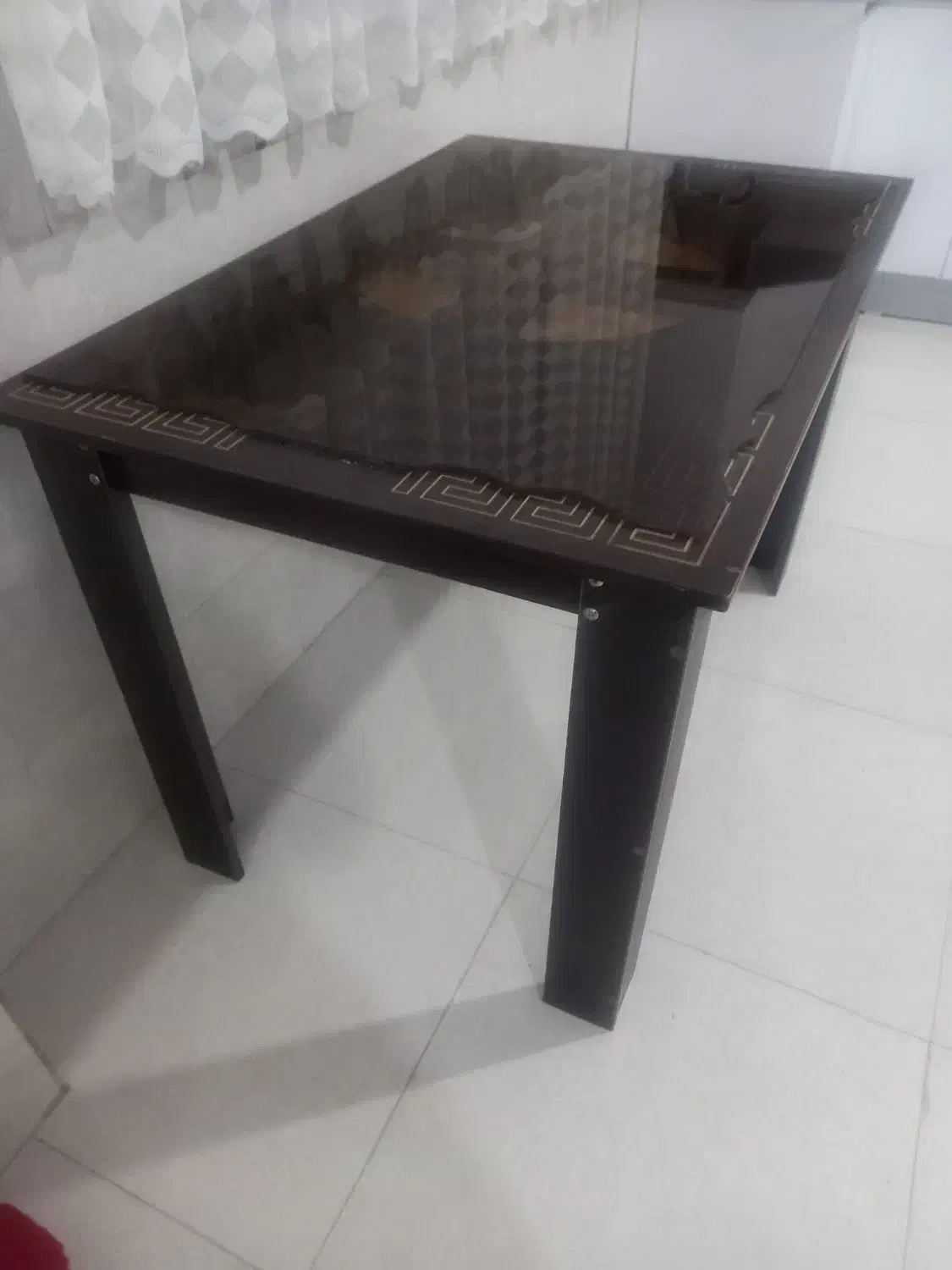 میز غذاخوری|میز و صندلی غذاخوری|میانه, |دیوار