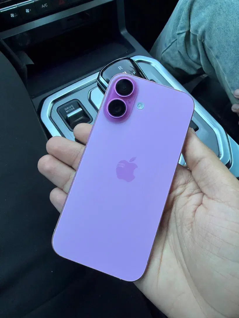 ایفون ۱۶ نرمال رجیستر ۲۵۶ درحد نو|موبایل|شیراز, حافظیه|دیوار