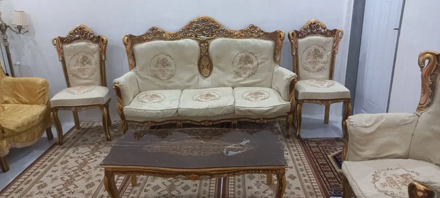 مبل سلطنتی|مبلمان خانگی و میز عسلی|قدس, شهر‌قدس|دیوار