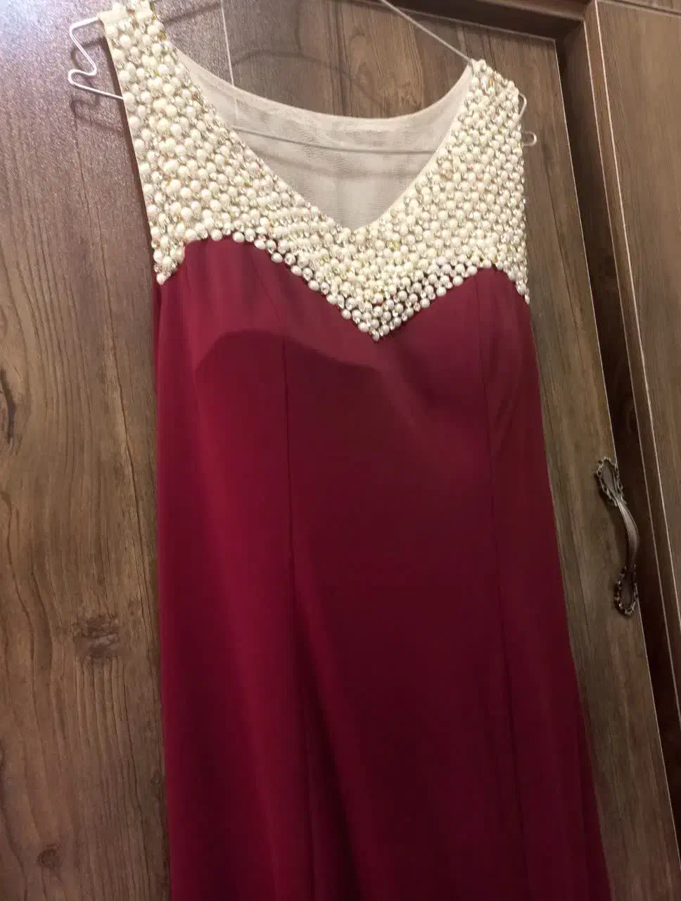 لباس مجلسی زنانه زرشکی در حد نو|لباس|فولادشهر, زاینده رود|دیوار