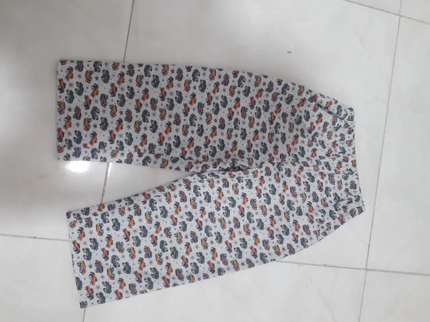 لباس و کفش|کفش و لباس بچه|کوهدشت, |دیوار