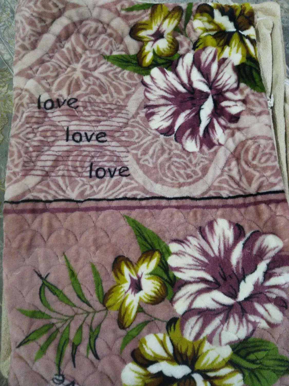 روبالشتی پلنگی|رختخواب، بالش، پتو|قم, شهرک توانیر|دیوار