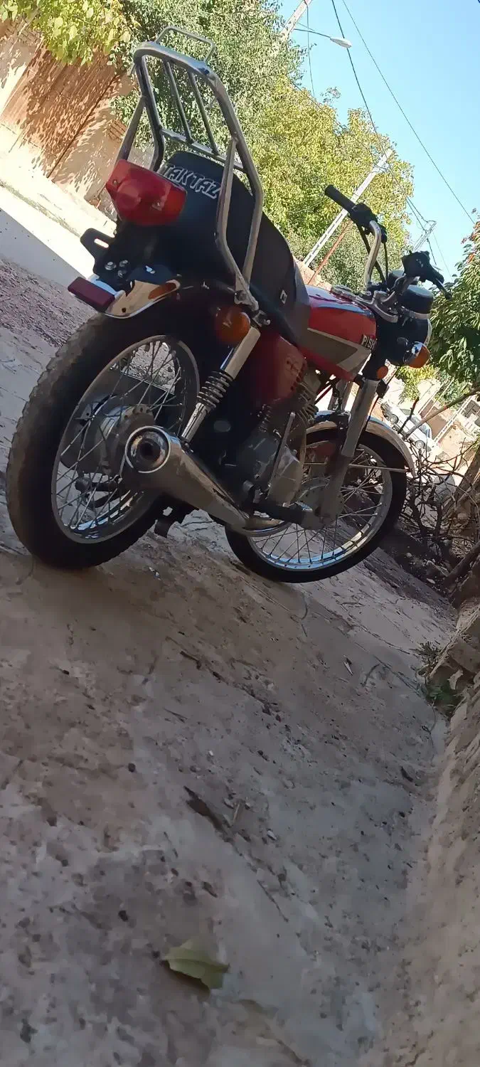 موتور پیشتاز 125|موتورسیکلت|بجنورد, |دیوار