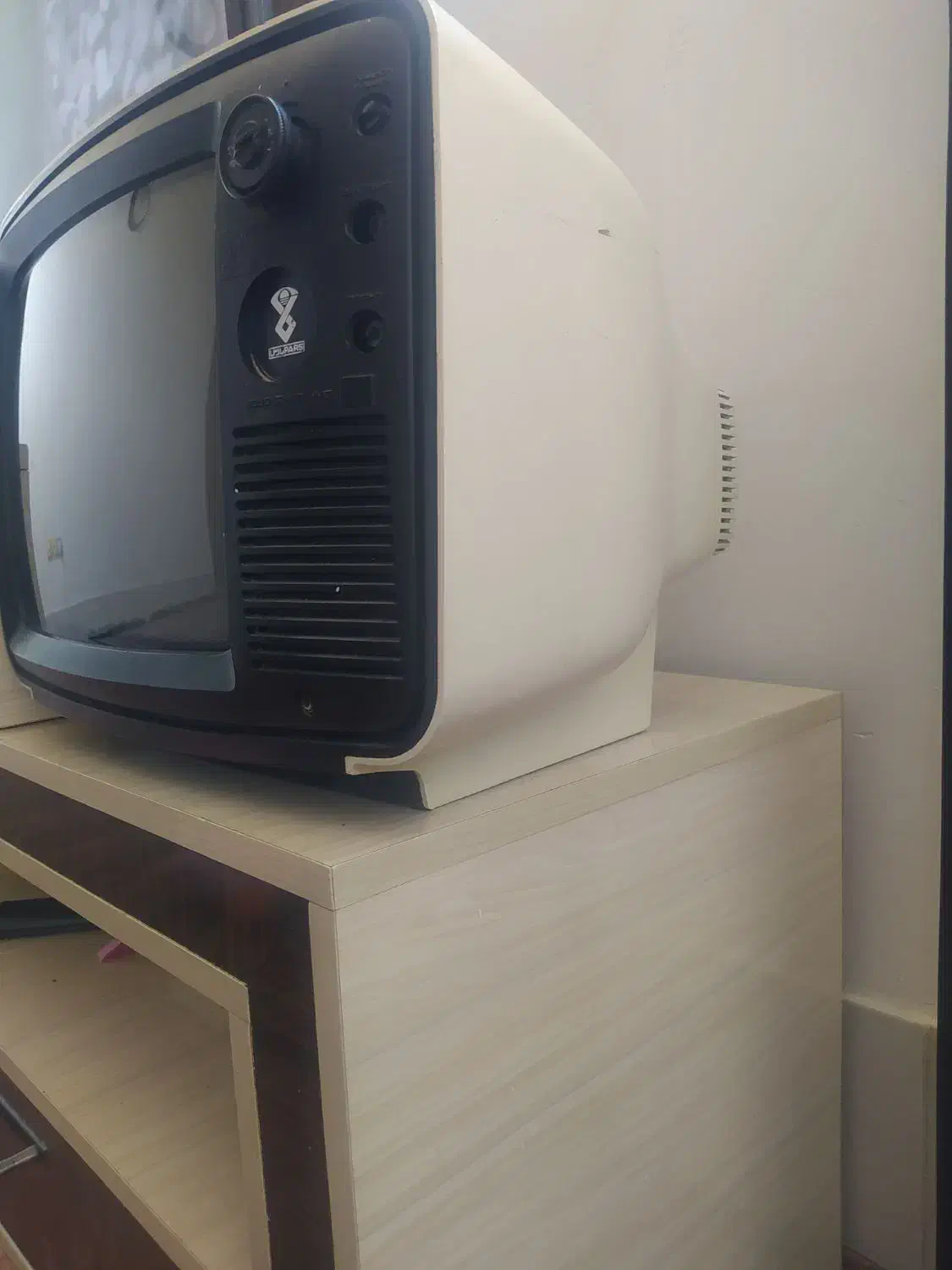 تلوزیون قدیمی پارس|تلویزیون و پروژکتور|بیرجند, |دیوار