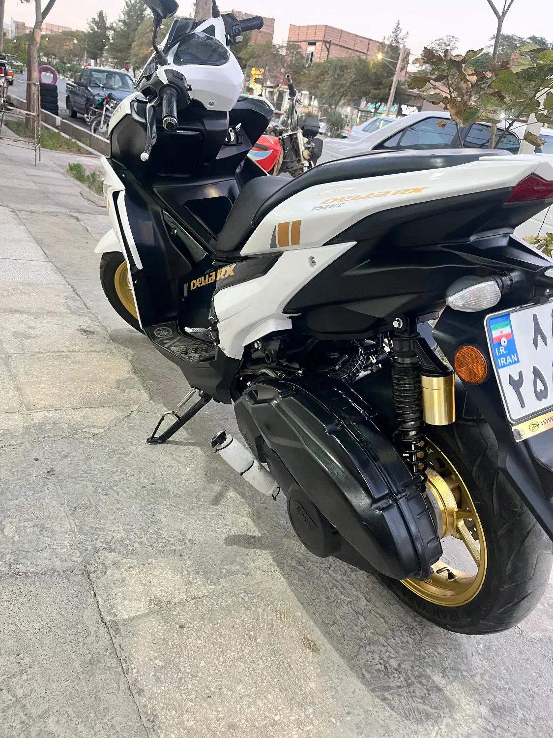 ایروکس 155Rدرحد 1402|موتورسیکلت|کاشمر, |دیوار