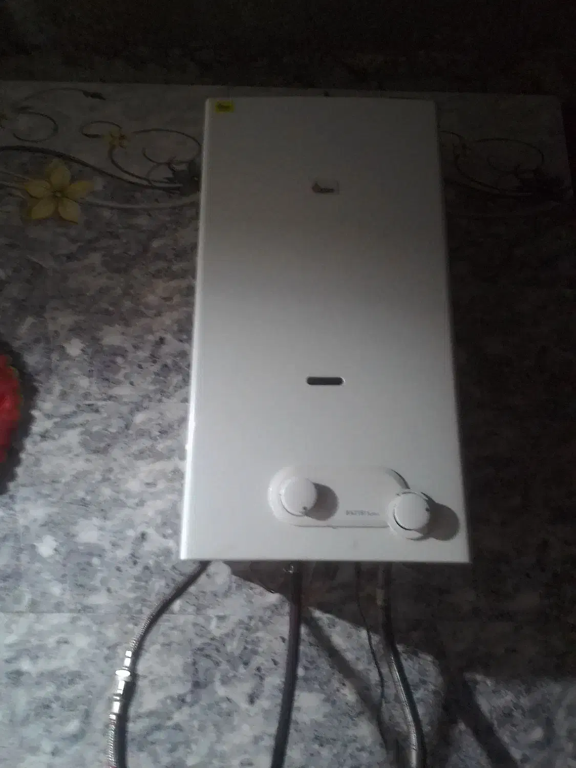 نصب وتعمیر ابگرمکن|آبگرمکن، پکیج، شوفاژ|خاش, |دیوار