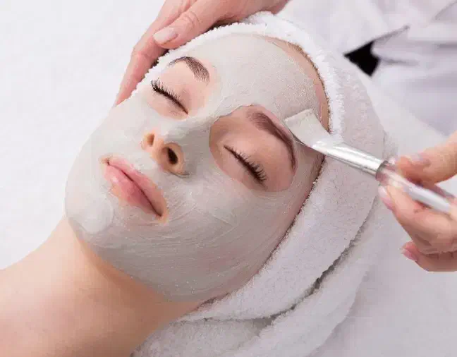 پاکسازی پوست و درماپلنینگ (اصلاح تخصصی صورت)|خدمات آرایشگری و زیبایی|قائم‌شهر, |دیوار