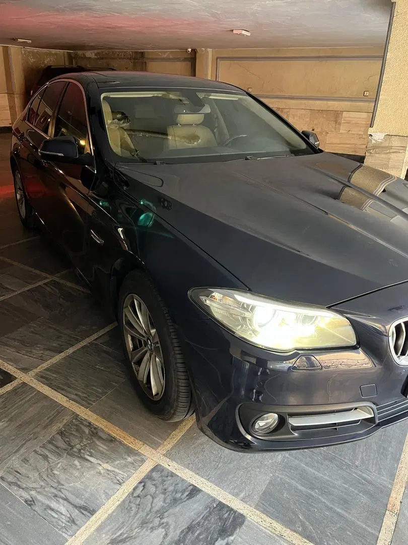 بی ام و BMW ۵۲۰i / سری ۵ / ۲۰۱۵|خودرو سواری و وانت|تهران, امانیه|دیوار