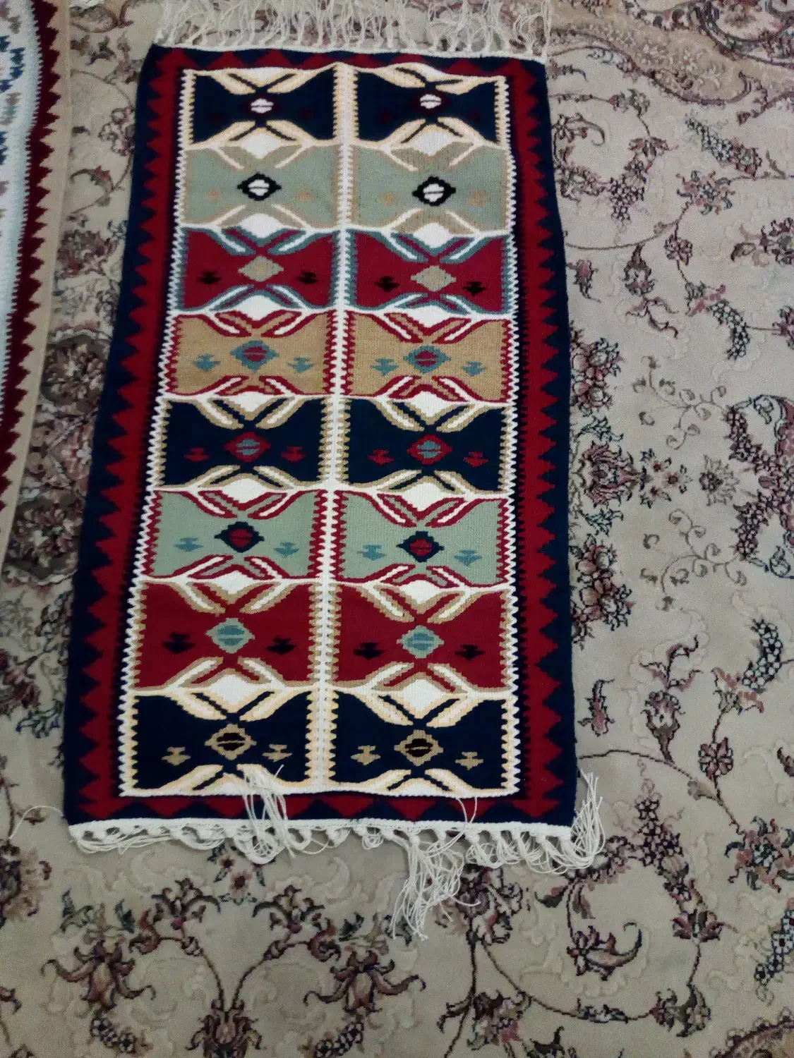 گلیم|گلیم، جاجیم، گبه|کرج, کلاک نو|دیوار