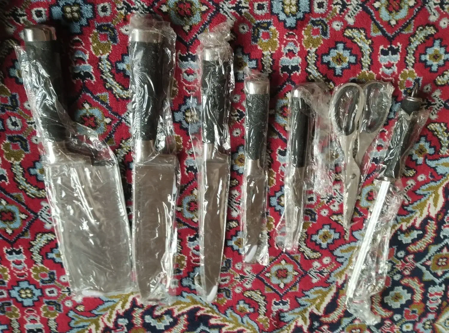 سرویس کارد اکبند ۲سرویس|ظروف پخت‌وپز|تهران, آهنگران (سراسیاب دولاب)|دیوار