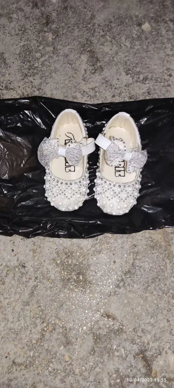 کفش|کیف، کفش، کمربند|بندر کنگان, |دیوار