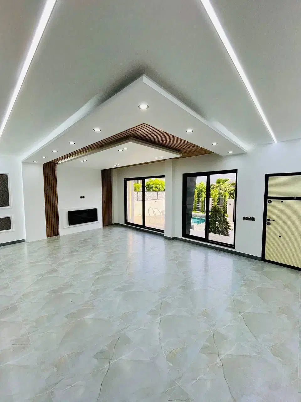 ویلای استخردار روفدار شهرکی سندشش دانگ همه چی تموم|فروش خانه و ویلا|امامزاده عبدالله, |دیوار