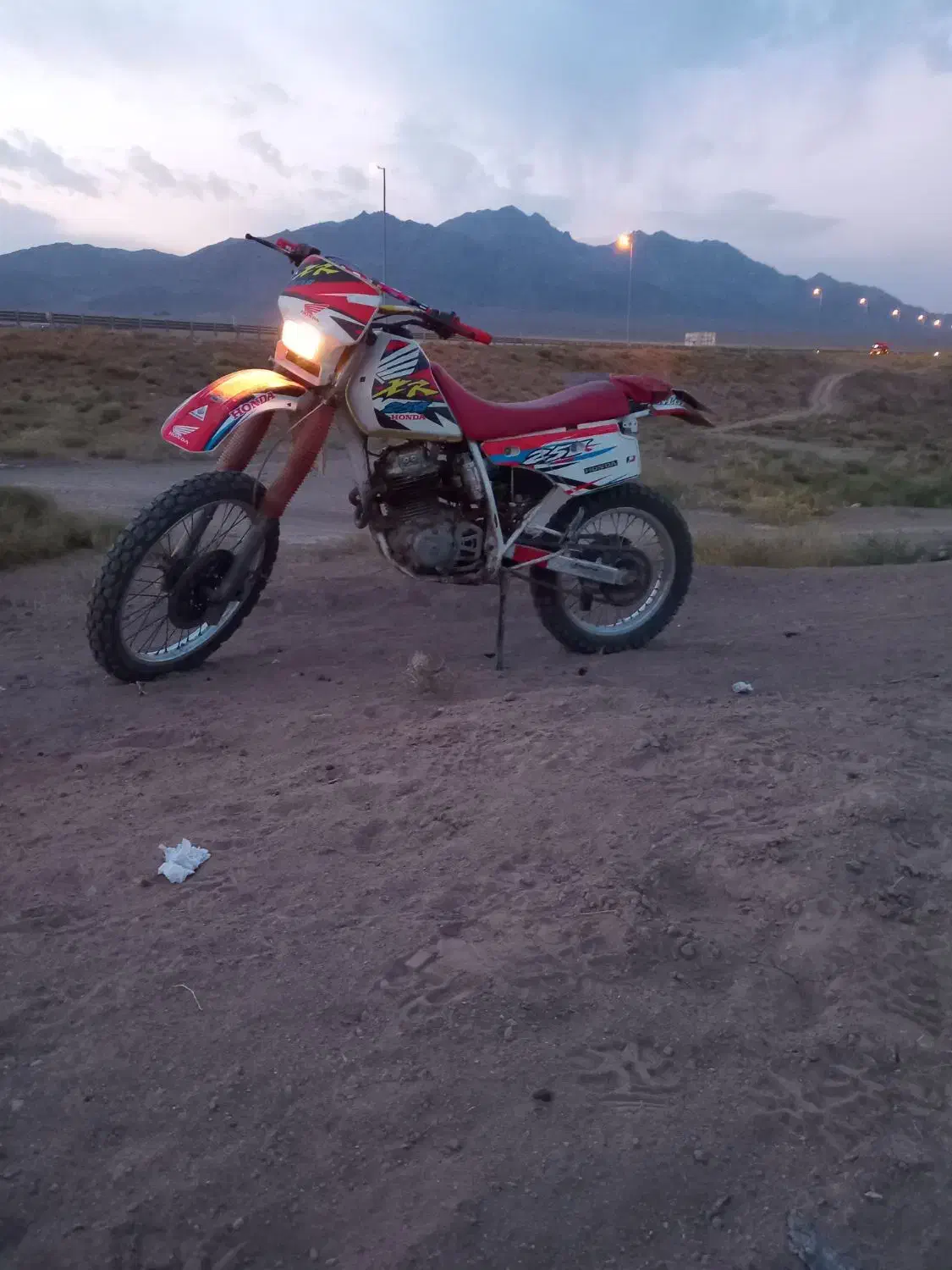 هندا xr250. Honda.|موتورسیکلت|تهران, آسمان|دیوار
