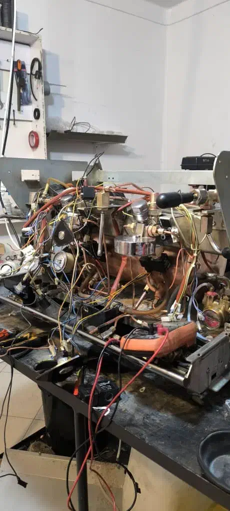 سرویس و تعمیر اسپرسوساز های صنعتی|خدمات پیشه و مهارت|تهران, نیلوفر|دیوار