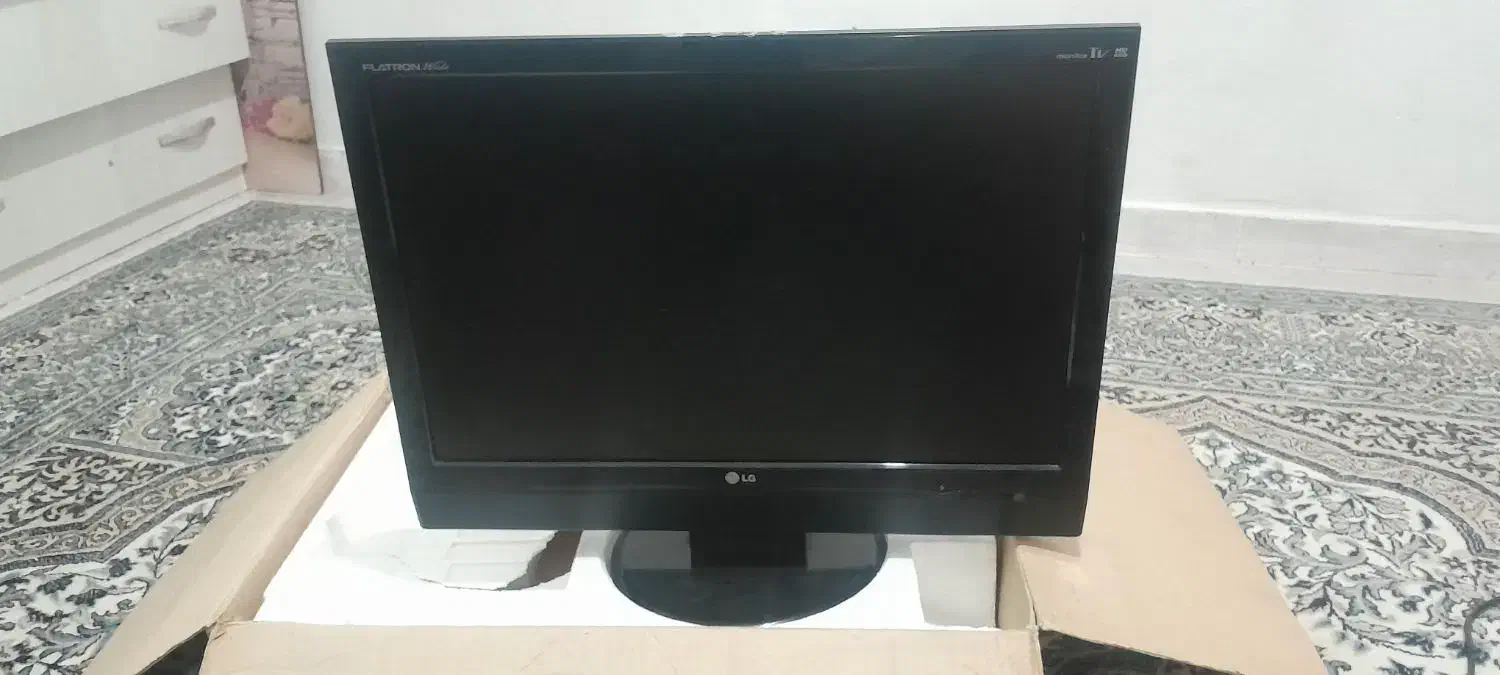 مانیتو۲۲اینچ ال جی|تلویزیون و پروژکتور|قیامدشت - خاورشهر, |دیوار