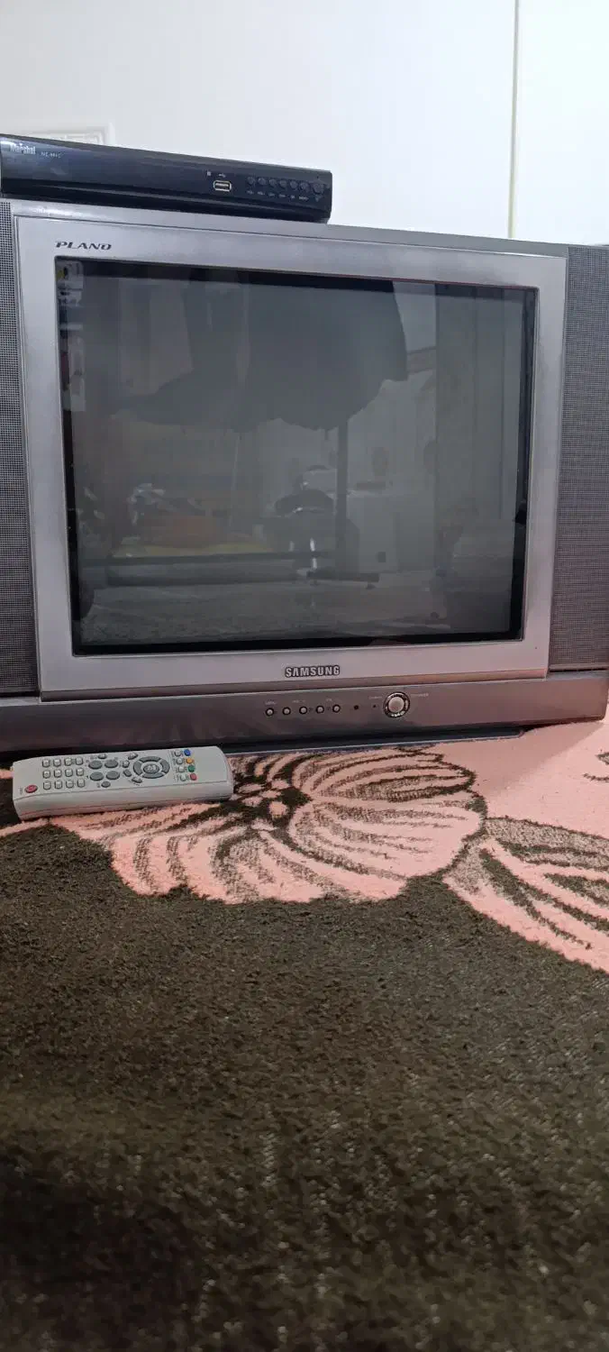 تلویزیون سالم و نو|تلویزیون و پروژکتور|خرمآباد, |دیوار