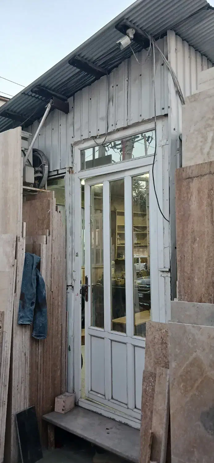 اجاره ملک تجاری دور میدان نیروی دریایی رشت|اجارهٔ مغازه و غرفه|رشت, شهرک شهید رجایی|دیوار