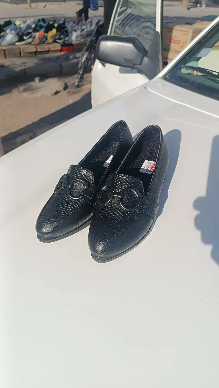 کفش پاشنه دار و کالج زنانه|کیف، کفش، کمربند|اشتهارد, |دیوار