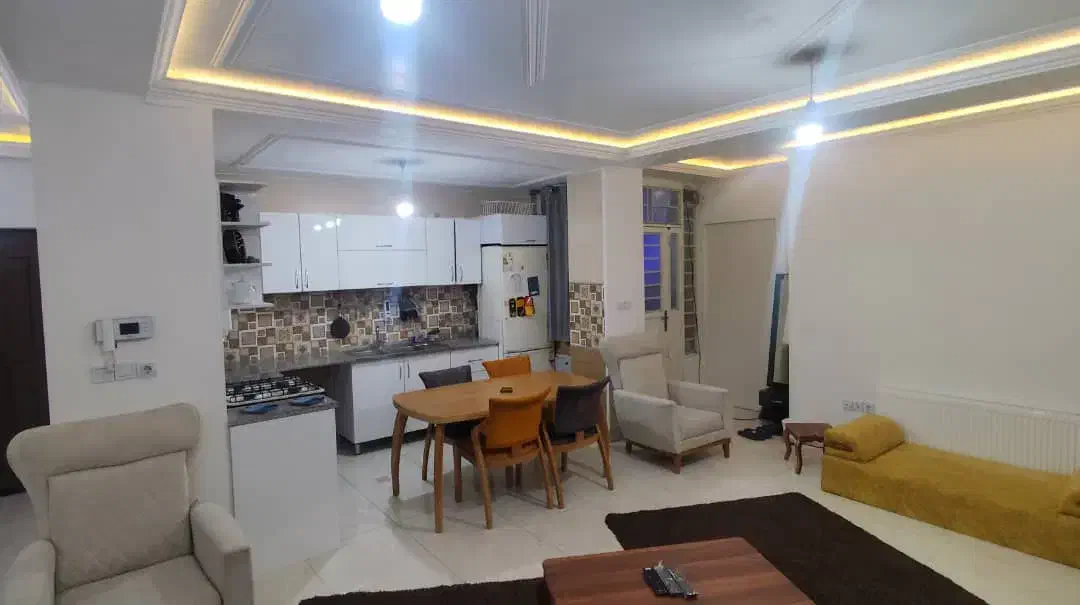 منزل ویلایی مبله مرکز شهر زند مستقل نوساز همکف|اجارهٔ کوتاهمدت ویلا و باغ|شیراز, بازار|دیوار