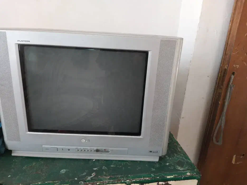 تلوزیون ۳۲اینچ|تلویزیون و پروژکتور|یاسوج, |دیوار