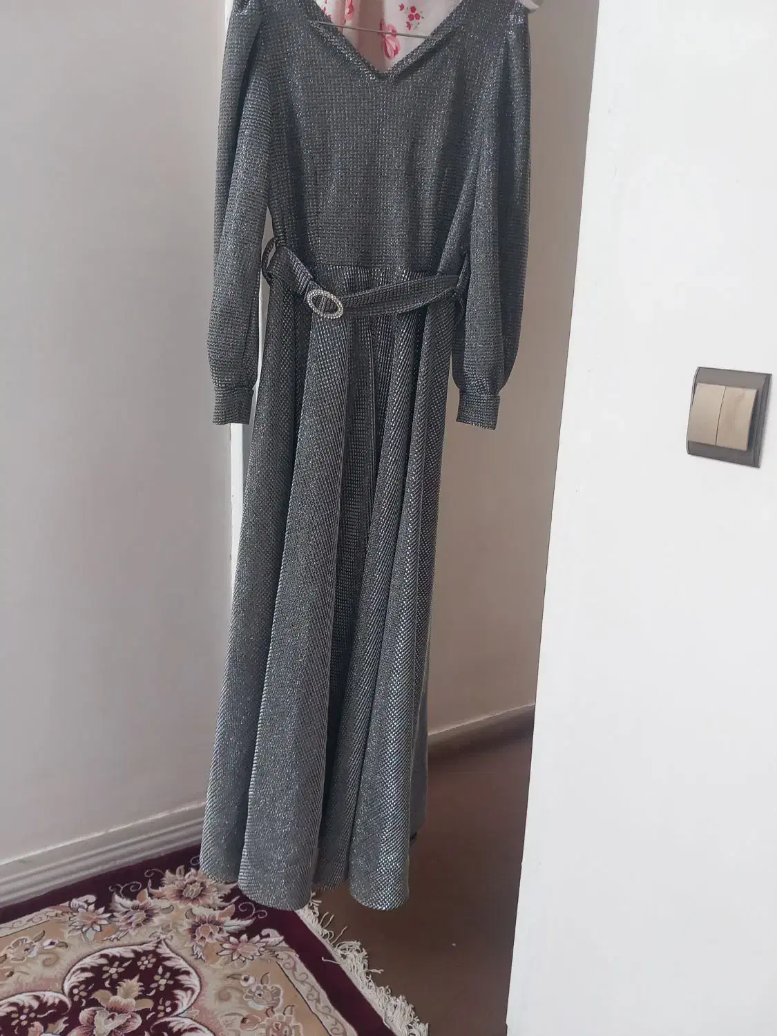 لباس مجلسی|لباس|ازنا, |دیوار