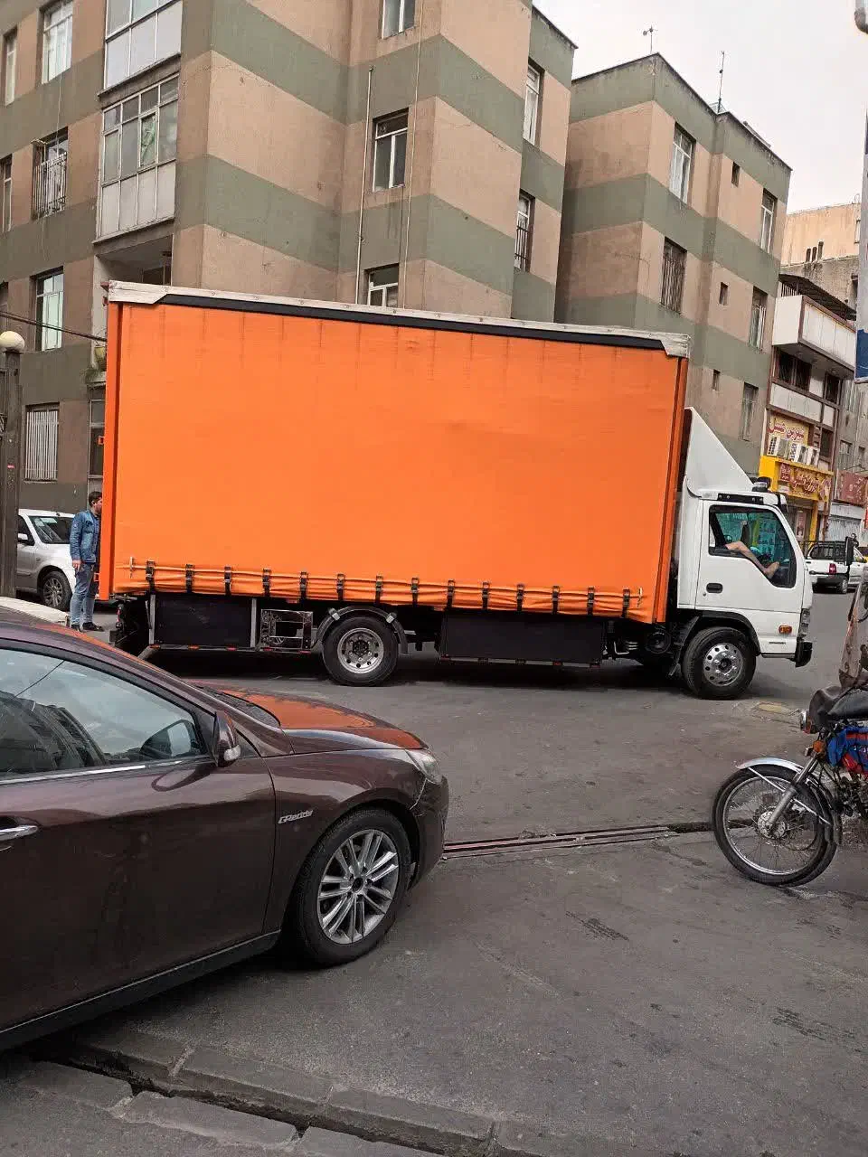 اتوبار رحیمی با کارگران ماهر و منظم|خدمات حمل و نقل|قم, سید معصوم|دیوار