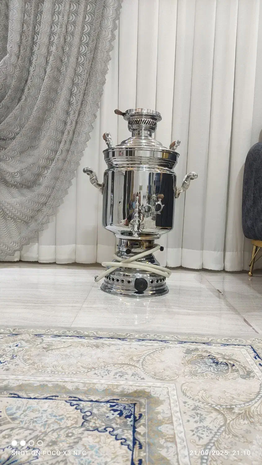 سماور گازی بزرگ|سماور، چای‌ساز، قهوه‌ساز|خوی, |دیوار